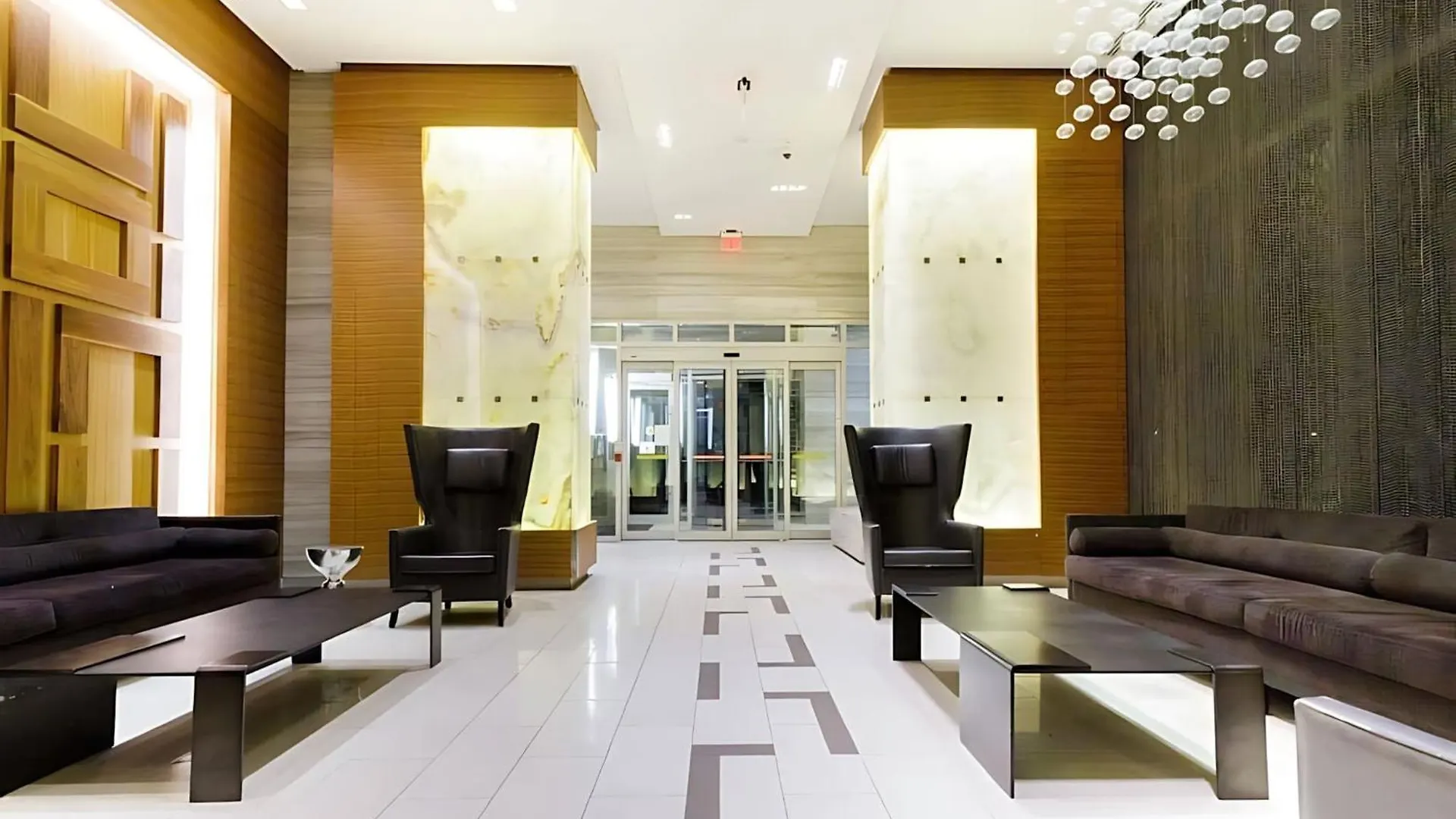 Holiday home Spacious Condo W Stunning Views Of Downtown Toronto Canada